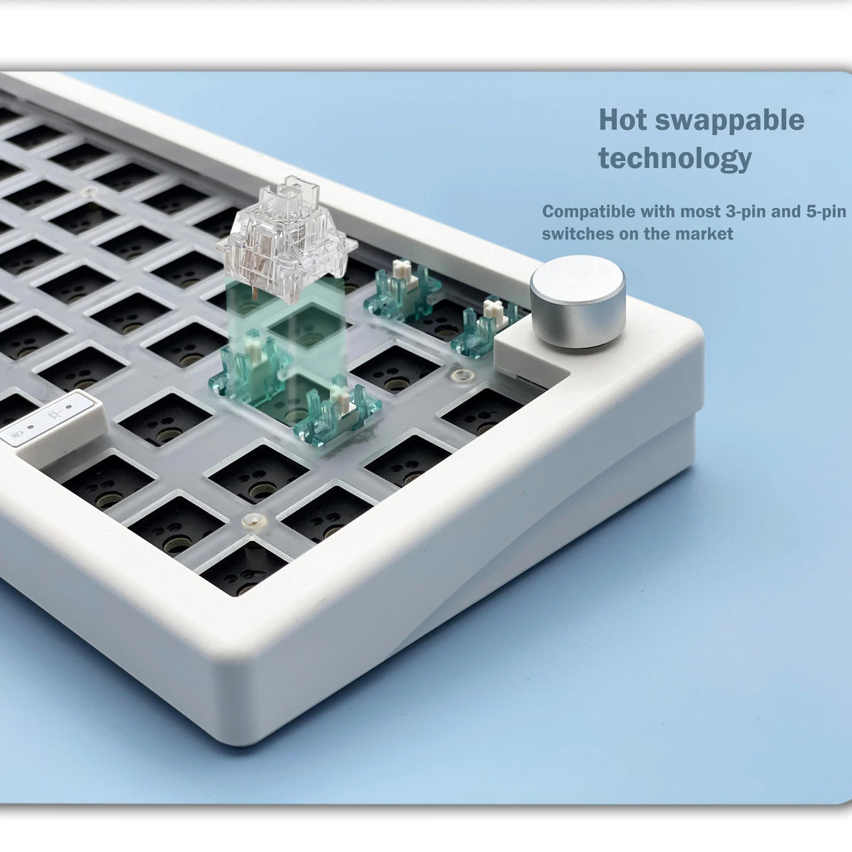 Hot Swappable Mechanical Keyboard Gasket Bluetooth 2.4G RGB Backlit Gasket Structure Keyboard 3 Mode Customized Keyboard